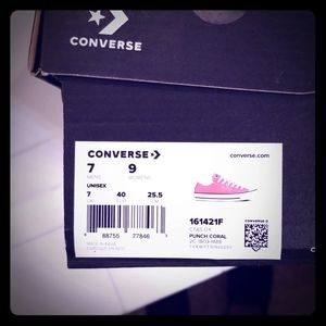 Converse womens 9